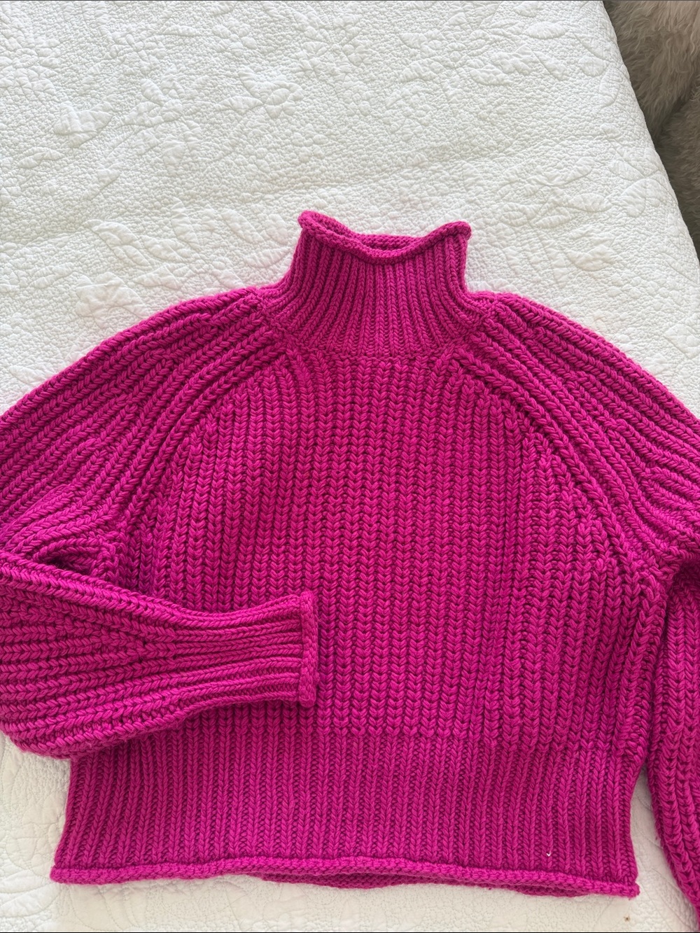 Fuschia Ribbed Turtleneck Sweater S cozy